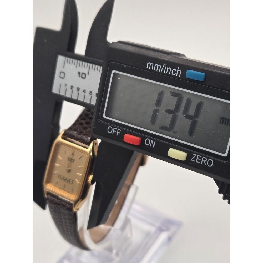 Seiko Quartz "Tank" Style Watch View 5